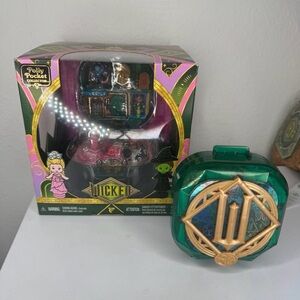 Polly Pocket Wicked Limited Edition NIB LAST ONE! with Elphie, Glinda & Wiz